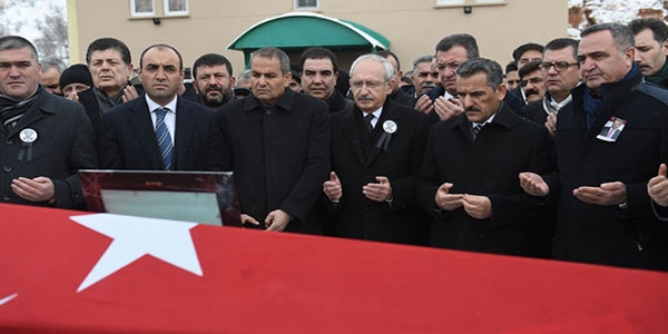 Kamer Genç son yolculuğuna uğurlanıyor