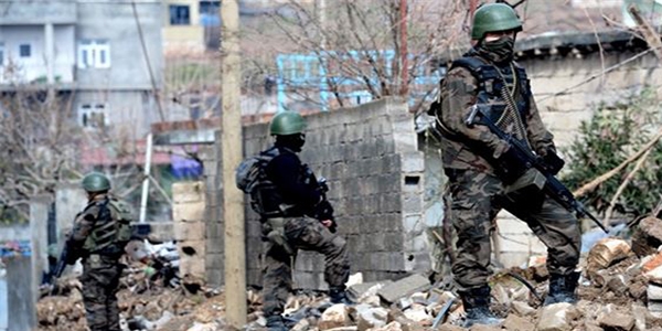 PKK'nın hücre evlerine nokta operasyonu