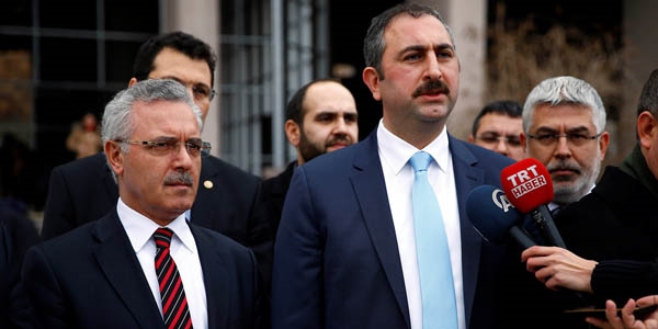 AK Partili vekillerden Kılıçdaroğlu'na suç duyurusu