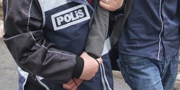 İstanbul'da dolandırıcı operasyonu: 40 kişi gözaltında