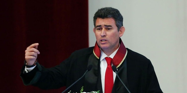 'Hukukun üstünlüğünün sağlanması en önemli mesleki sorun'