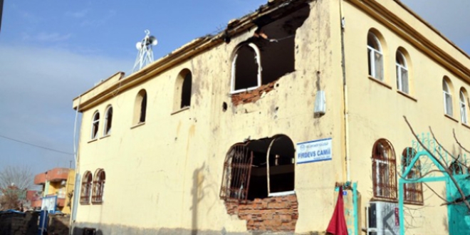 Silopi'de PKK'lı teröristler Cami, okul ve sağlık merkezini tahrip etti