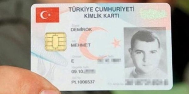 Yeni kimlikler 2018'e kadar dağıtılacak