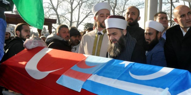 Suriye'de hayatını kaybeden MHP'li yönetici toprağa verildi