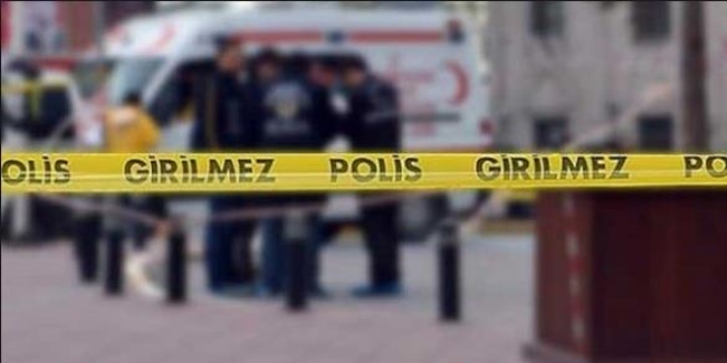 Oynadığı tüfekle annesini öldürdü