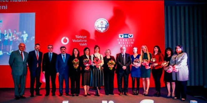 10 ilde 10 bin kadına girişimcilik eğitimi