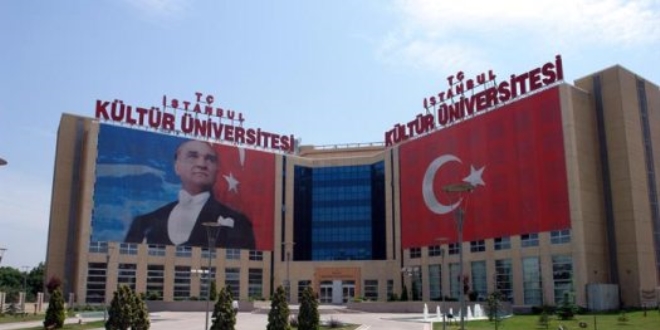Üniversiteden kansere dikkat çeken etkinlik