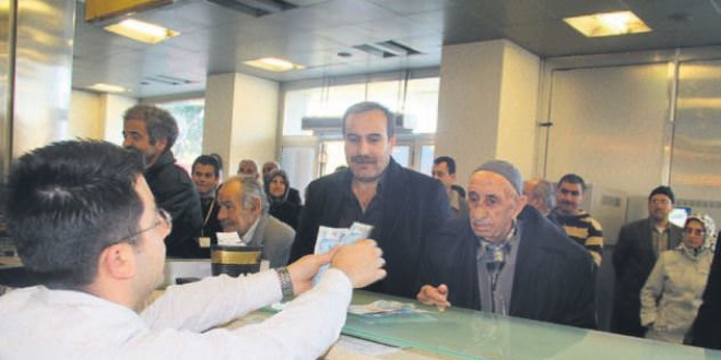 Tavan 10 bini geçti emekli maaşı artıyor