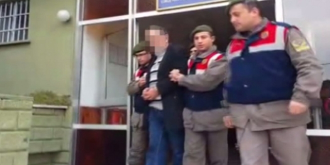 Hem sahte doktor oldu hemde emeklilik sözüyle dolandırdı