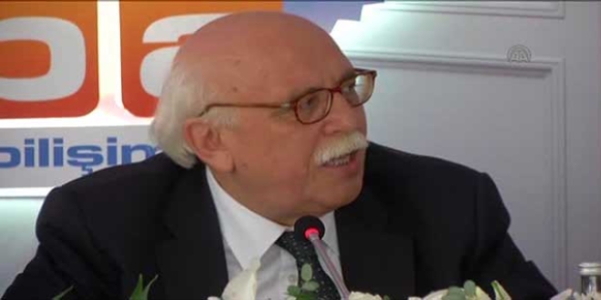 Bakan Avcı'dan 'İyilik meleği'ne hediye paketi