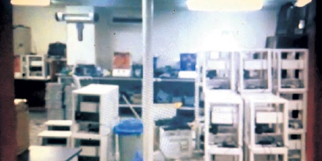 Beyo�lu'nda 341 kumar makinesi ele ge�irildi