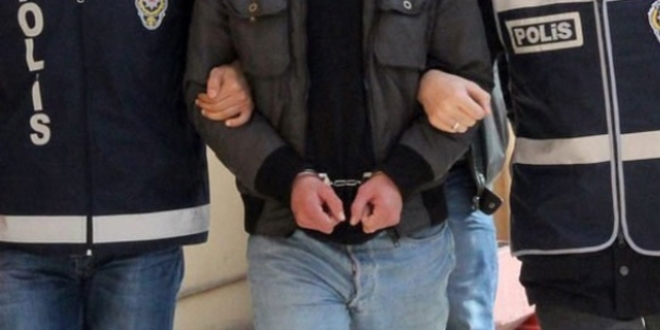 Canl� bomba e�itimi i�in yola ��kanlar yakaland�