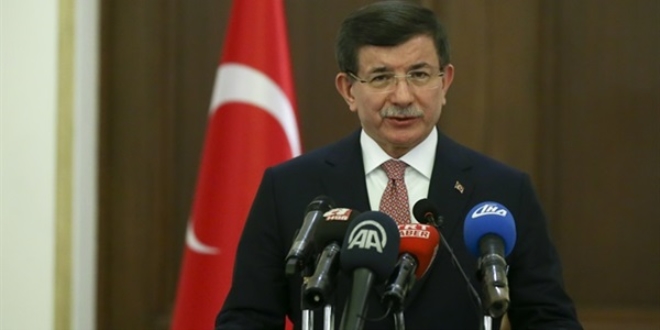 Başbakan Davutoğlu'na beş yeni danışman