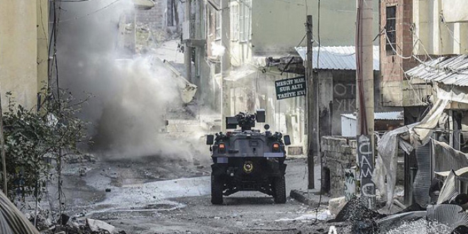 Hakkari'de ilan edilen �zel g�venlik b�lgeleri a��kland�