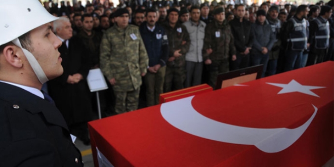 Şehit polis memuru Cinpolat son yolculuğuna uğurlandı