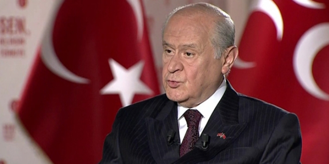 Rahmi Turan: Bahçeli bütün gün evlilik programı izliyor