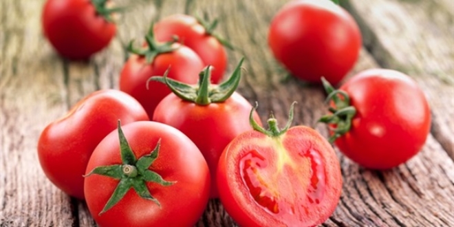 Domates ve salata sosları reflü sebebi