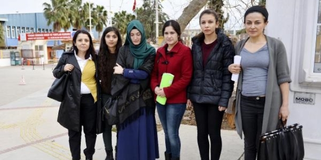 Çatal- kaşıklı protestocu 8 kız öğrenci yurttan atıldı