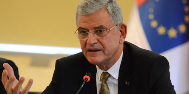 'T�rk vatanda�lar�na vizesiz avrupa yolu a��l�yor'