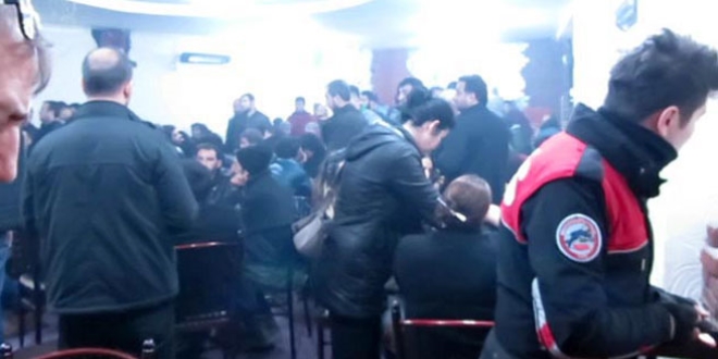 Mersin'de parti binas�na kumar operasyonu