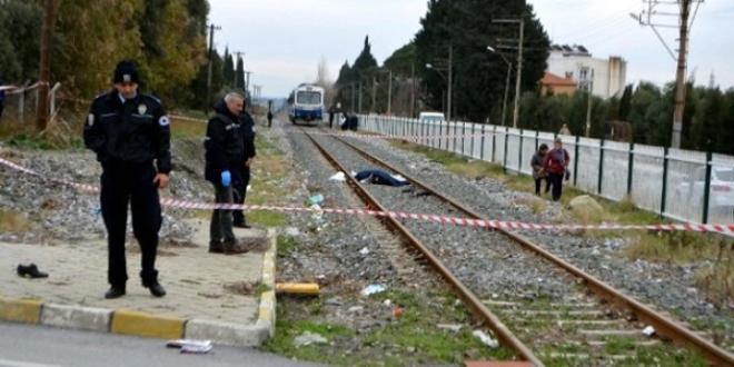 Erzincan'da hemzemin geçitte kaza : 1 ölü, 1 yaralı