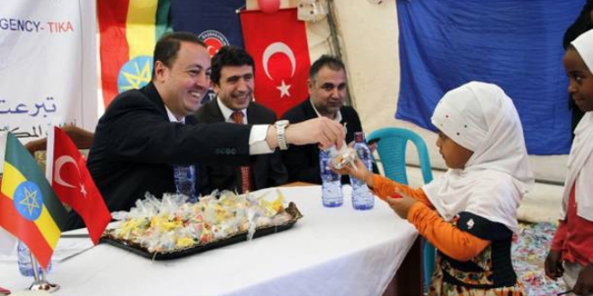 Türkiye'den Afrika'ya 1 milyon dolar yardım