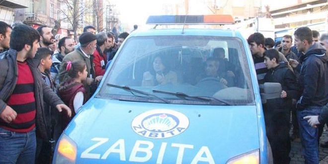 HDP'li vekillere Diyarbakır'da sert tepki!