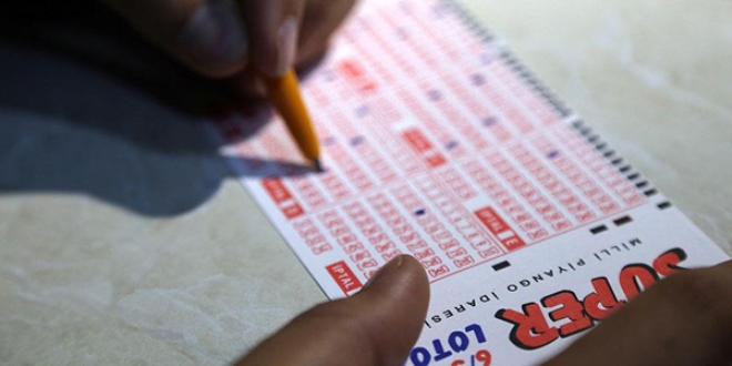 Süper Loto'da 18 milyon lira haftaya devretti
