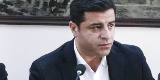 Demirta� ve 11 yolda��na fezleke