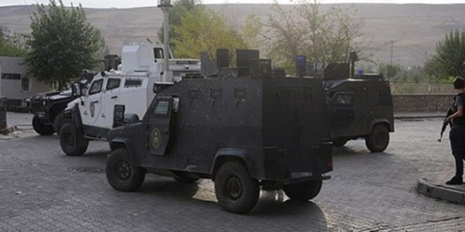 Şırnak'ta Emniyet Müdürlüğü binasına saldırı