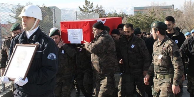 Şehit polis memuru Uğur Kutlu son yolculuğuna uğurlandı