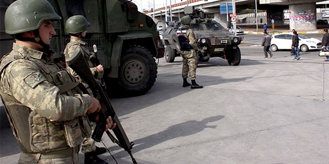 Van'da çatışma: 2 yaralı
