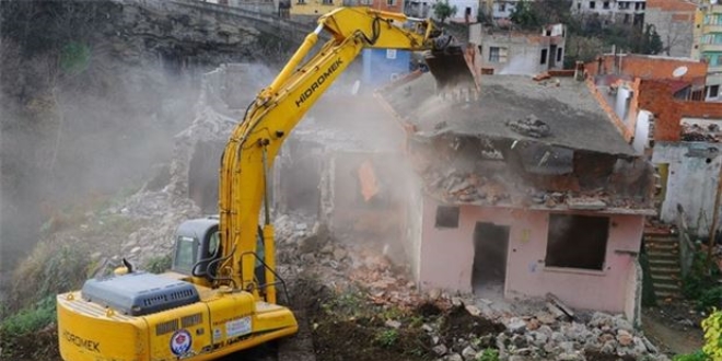 Bakan Sarı: 311 bin 837 adet riskli yapı tespit edildi
