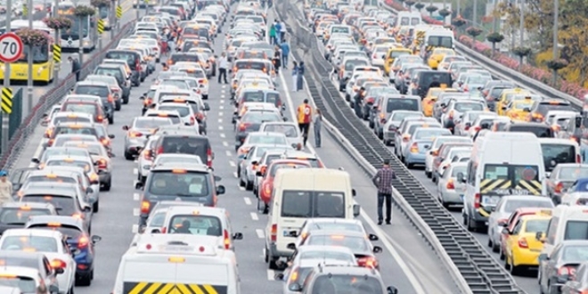 Trafiğe kayıtlı araç sayısı 20 milyona yaklaştı