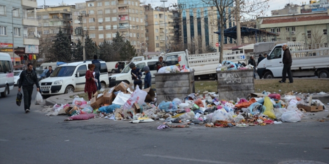Diyarbakır'da 'eylem çağrısı' yaşamı olumsuz etkiledi