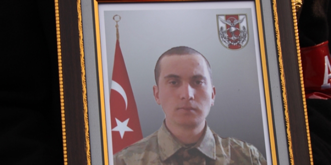 Şehit Piyade Er Arif Subaşoğlu, toprağa verildi