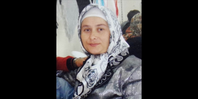 Bıçakladığı kocası ölünce doktorlardan şikayetçi oldu