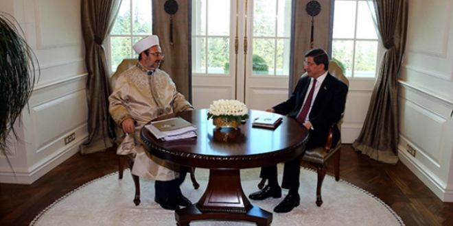Davutoğlu, Diyanet İşleri Başkanı Görmez'i kabul etti