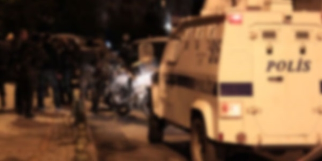 Nusaybin'de kaymakamlk konutuna saldr: 1 polis yaral