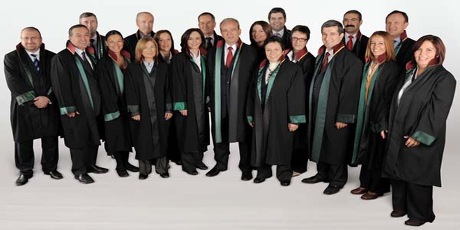 Avukatlara yapılacak ödemelere ilişkin tarifeye iptal davası