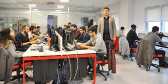 'Beyaz şapkalı hackerler', SAÜ'de yetişiyor