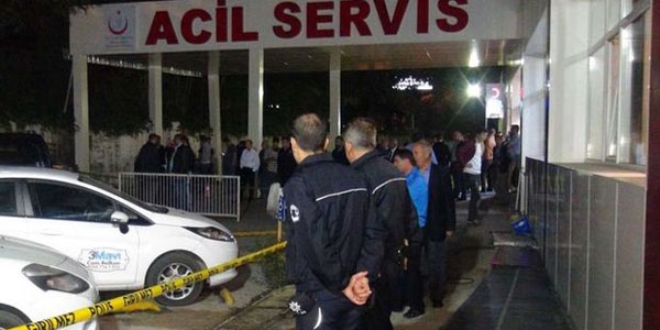 Eski eşini ziyarete gelen şahsı hastane bahçesinde vurdu