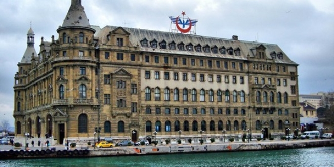 Haydarpaşa 'gar' olarak kaldı