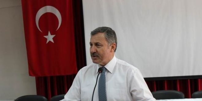'HDP de MHP de barajın altında görünüyor'