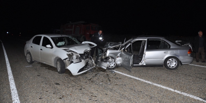 Kırşehir'de trafik kazası: 2 ölü, 2 yaralı