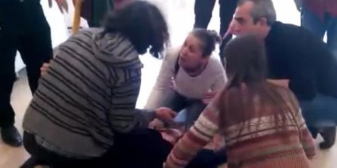 Anadolu Üniversitesi'nde afiş gerginliği yaşandı