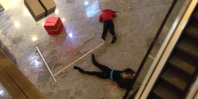 Ankara'da iki gen, 6'nc kattan atlayarak intihar etti