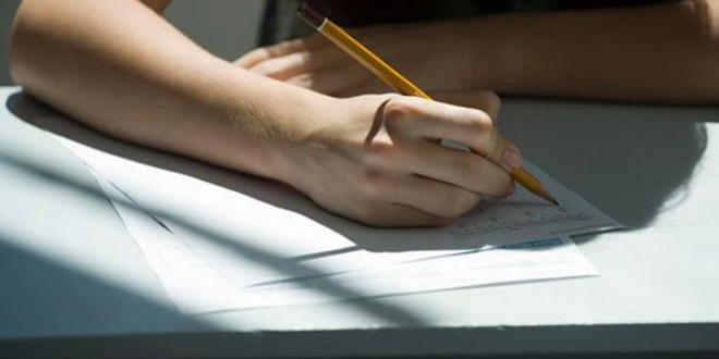 Sınavlar çocukları depresyona sokuyor