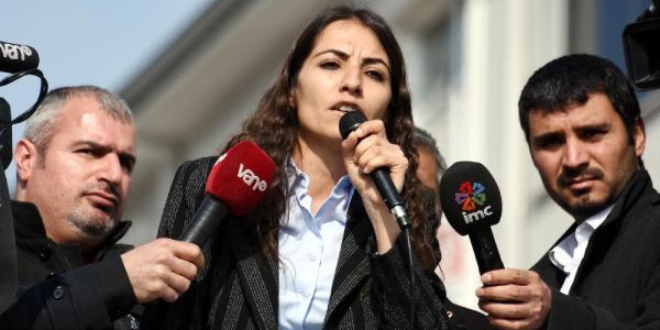 HDP'li vekil Tuba Hezer'den skandal szler!