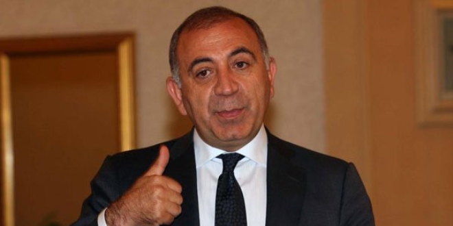 4 CHP'li operasyon yaptı